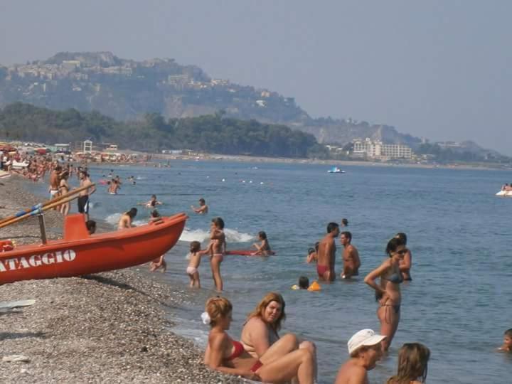 Piedimonte Mare Etna Villa Fiumefreddo di Sicilia Buitenkant foto